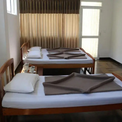 Отель Queens rest inn Номер Делюкс с различными типами кроватей фото 2