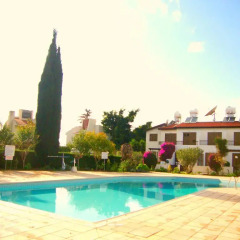 Отель House 5 Margarita Gardens бассейн