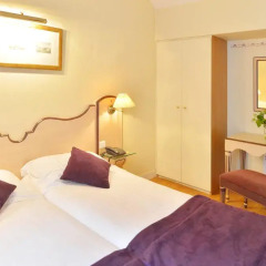 Отель Suites Unic Renoir Saint-Germain Франция, Париж - отзывы, цены и фото номеров - забронировать отель Suites Unic Renoir Saint-Germain онлайн комната для гостей фото 2
