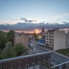 Отель Just Like Home балкон