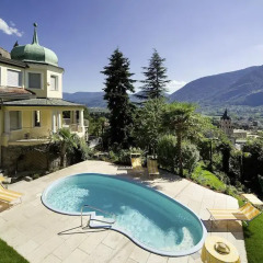 Отель Villa Hochland Меран бассейн