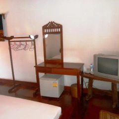 Отель Oui's Guesthouse 2* Улучшенный номер с различными типами кроватей фото 6