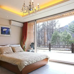 Отель Hugel Heim Pension Южная Корея, Пхёнчан - отзывы, цены и фото номеров - забронировать отель Hugel Heim Pension онлайн комната для гостей фото 4