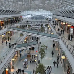 Отель Confortable & contemporary - Expo гостиничный бар