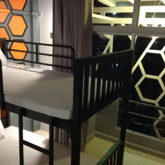 Beehive Phuket Old Town - Hostel Кровать в общем номере двухъярусные кровати фото 2