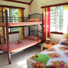 Waitui Basecamp - Hostel комната для гостей