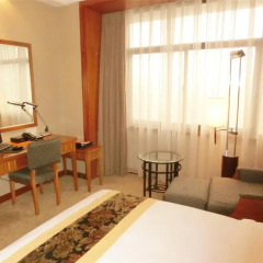 Baiyun Hotel Guangzhou 4* Представительский номер с различными типами кроватей фото 4