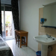 Отель Jqc Rooms Стандартный номер фото 8