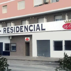 Отель Hostal Residencial RR парковка