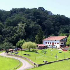 Отель Casa Rural Iratxeko Berea Вера-де-Бидасоа спортивное сооружение