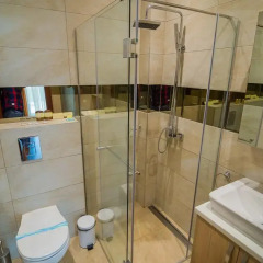 Отель Butua Residence 4* Стандартный номер с двуспальной кроватью фото 18