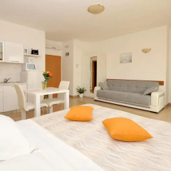 Отель Apartmani Trogir 4* Улучшенная студия с различными типами кроватей фото 7