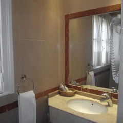 Hotel Dom Sancho I 2* Люкс с разными типами кроватей