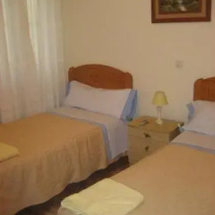 Отель Hostal Conchita II Стандартный номер с 2 отдельными кроватями фото 2