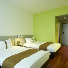 Отель Holiday Inn Bern Westside 4* Стандартный номер с различными типами кроватей