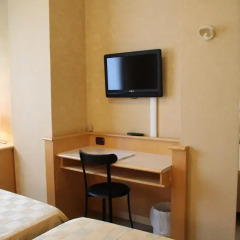 Отель SantAmbroeus hotel Италия, Милан - 3 отзыва об отеле, цены и фото номеров - забронировать отель SantAmbroeus hotel онлайн удобства в номере фото 2