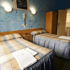 Отель Hostal Almanzor комната для гостей фото 2