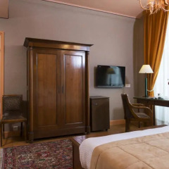 Отель Hôtel du Palais Bourbon Франция, Париж - отзывы, цены и фото номеров - забронировать отель Hôtel du Palais Bourbon онлайн удобства в номере фото 2