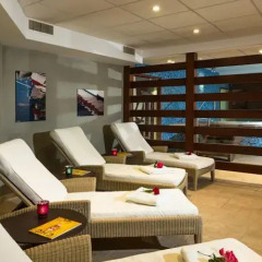 Отель Villa Cécile Франция, Айвур - отзывы, цены и фото номеров - забронировать отель Villa Cécile онлайн спа