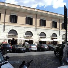 Отель Piazza Venezia Suite And Terrace Рим парковка