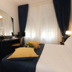 Отель IH Hotels Milano Ambasciatori 4* Улучшенный номер с различными типами кроватей фото 4