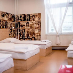 Hostel Florenc Кровать в женском общем номере с двухъярусной кроватью фото 4