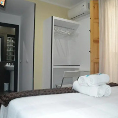Отель Hostal El Brezo Стандартный номер с различными типами кроватей фото 13