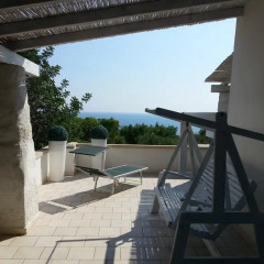 Отель Cala Luna Holiday Home Гальяно дель Капо фото 2