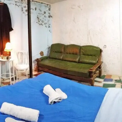 Art Hostel Tbilisi Номер с общей ванной комнатой с различными типами кроватей (общая ванная комната) фото 4