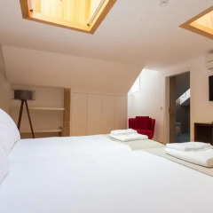 Отель Feels Like Home Rossio Prime Suites 4* Улучшенный люкс с различными типами кроватей фото 9