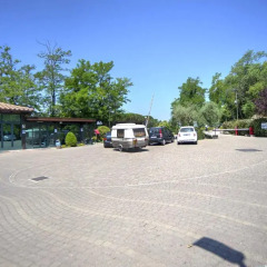 Отель Flaminio Village Bungalow Park Италия, Рим - 3 отзыва об отеле, цены и фото номеров - забронировать отель Flaminio Village Bungalow Park онлайн парковка