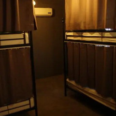 Mr.Comma Guesthouse - Hostel Кровать в общем номере с двухъярусной кроватью фото 29
