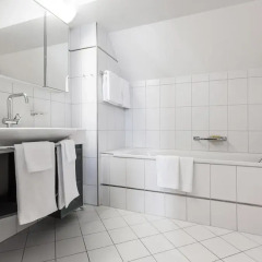 Апартаменты EMA House Serviced Apartments, Seefeld в номере фото 2