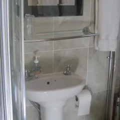 Отель The Sycamore Guest House 4* Стандартный номер с двуспальной кроватью (общая ванная комната) фото 7