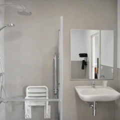 Отель Apartamentos Turísticos Regollera Испания, Ноха - отзывы, цены и фото номеров - забронировать отель Apartamentos Turísticos Regollera онлайн ванная