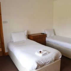 Hazeldene Hotel 3* Люкс с различными типами кроватей фото 4