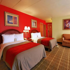 Отель Comfort Inn University Center 2* Стандартный номер с различными типами кроватей