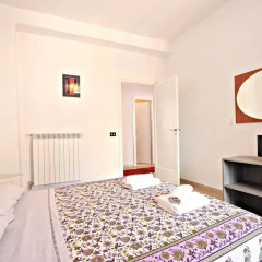 Отель Stairs of Trastevere 3* Стандартный номер с двуспальной кроватью (общая ванная комната)