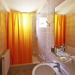 A Plus Hotel and Hostel Стандартный номер с различными типами кроватей фото 9