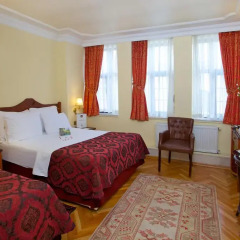 Amber Hotel 4* Стандартный семейный номер с двуспальной кроватью фото 13