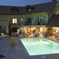 Отель Villa Cécile Франция, Айвур - отзывы, цены и фото номеров - забронировать отель Villa Cécile онлайн бассейн