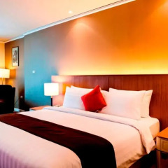 Отель Royal Princess Larn Luang 4* Улучшенный номер с различными типами кроватей фото 8