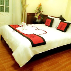 Hue Home Hotel 3* Номер Делюкс с различными типами кроватей
