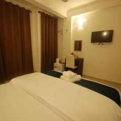 Отель Crown Reef Inn Maldives 3* Улучшенный номер фото 5