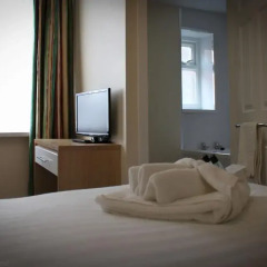 Queens Promenade Hotel 3* Улучшенный номер с различными типами кроватей фото 5