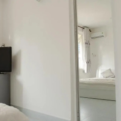 Отель LeBlanc Saigon 2* Семейный номер Делюкс с двуспальной кроватью фото 10
