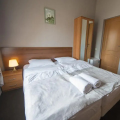 Hotel Bahet 3* Стандартный номер с двуспальной кроватью