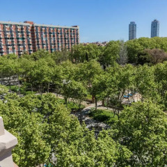 Отель ApartEasy Family Ciutadella Park Барселона