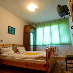 Отель Topuzovi Guest House Стандартный номер с двуспальной кроватью фото 2