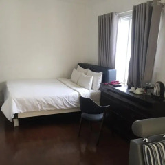 Отель Phung Hoang ParkView 2* Полулюкс с различными типами кроватей фото 14